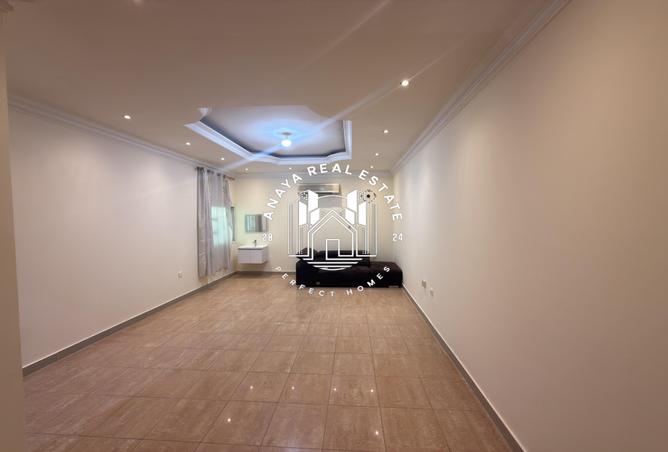 1012786 - Property Image 2