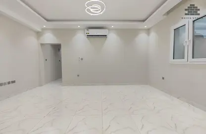 Apartment - 2 Bedrooms - 2 Bathrooms for rent in Old Airport Road - Old Airport Road - Doha