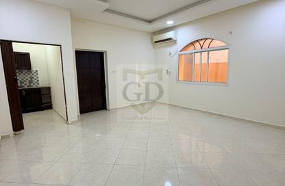 Apartment - Studio - 1 Bathroom for rent in Al Maamoura - Al Maamoura - Doha