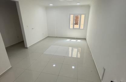 Apartment - 3 - 3 for rent in Fereej Bin Omran - Doha