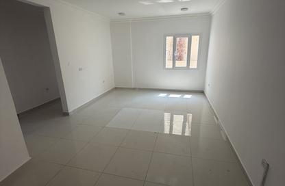 Apartment - 3 - 3 for rent in Fereej Bin Omran - Doha