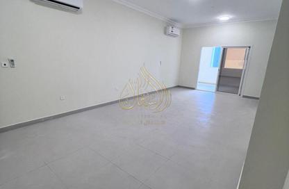 Apartment - 3 Bedrooms - 2 Bathrooms for rent in Al Jazeera Street - Fereej Bin Mahmoud North - Fereej Bin Mahmoud - Doha Apartment - 3 Bedrooms - 2 Bathrooms for rent in Al Jazeera Street - Fereej Bin Mahmoud North - Fereej Bin Mahmoud - Doha