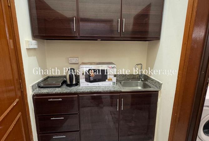 1005794 - Property Image 3