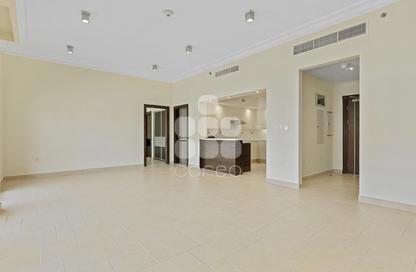 Apartment - 1 Bedroom - 2 Bathrooms for rent in Chateau - Qanat Quartier - The Pearl Island - Doha Apartment - 1 Bedroom - 2 Bathrooms for rent in Chateau - Qanat Quartier - The Pearl Island - Doha