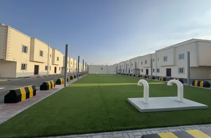 مجمع سكني - 6 غرف نوم - 6 حمامات للايجار في العب - الخيصة - أم صلال محمد