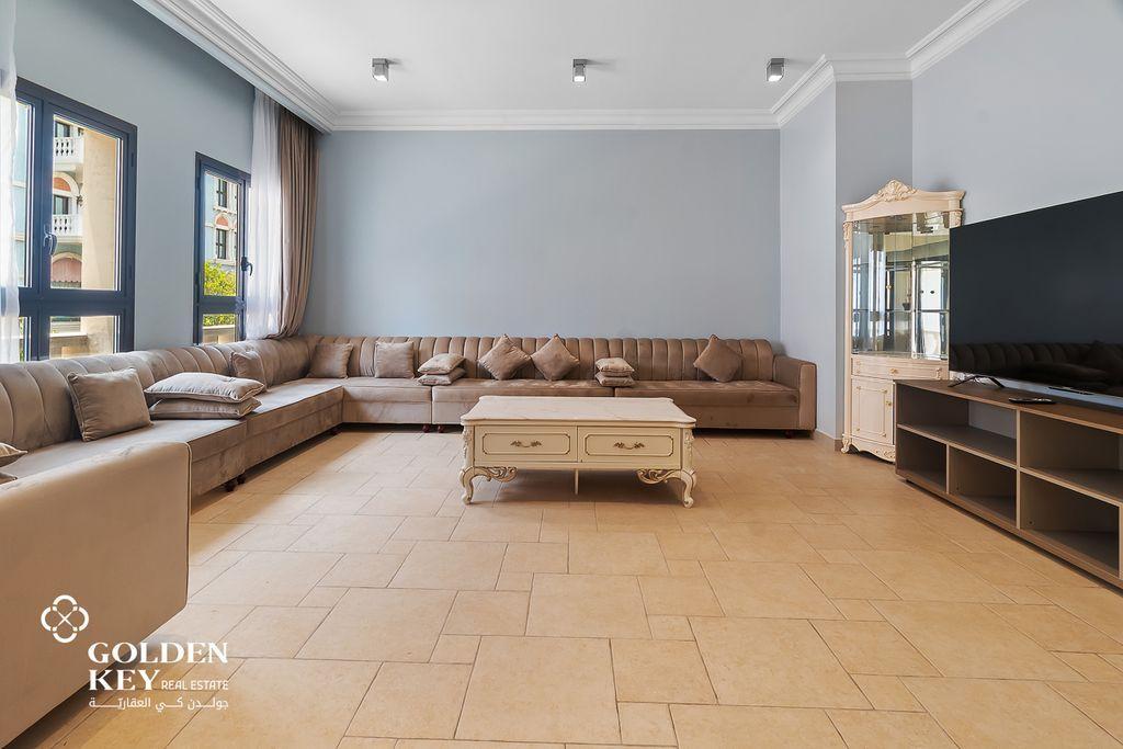 Elegant 4BR+Maid | Duplex | Beach Access | Q Quartier