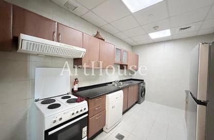 Apartment - 2 - 3 for rent in Zig Zag Towers - West Bay - Doha