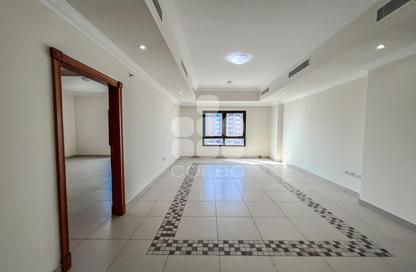 Apartment - 1 Bedroom - 2 Bathrooms for rent in Jumanah Tower 29 - Porto Arabia - The Pearl Island - Doha Apartment - 1 Bedroom - 2 Bathrooms for rent in Jumanah Tower 29 - Porto Arabia - The Pearl Island - Doha