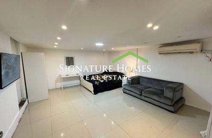 Villa - Studio - 1 Bathroom for rent in Al Thumama - Al Thumama - Doha