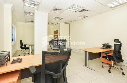 Office Space - Studio - 1 Bathroom for rent in Muntazah 7 - Al Muntazah - Doha