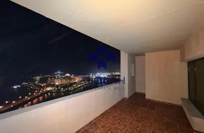 Apartment - 2 Bedrooms - 3 Bathrooms for rent in West Porto Drive - Porto Arabia - The Pearl Island - Doha