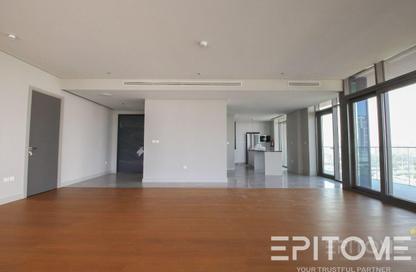Apartment - 1 Bedroom - 2 Bathrooms for sale in Seef Lusail Tower 1 - Seef Lusail - Lusail City - Lusail