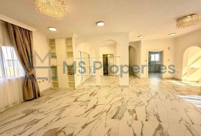 58848933 - Property Image 2