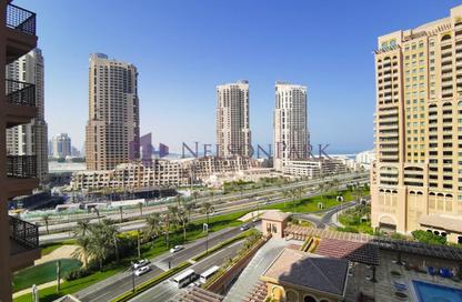 Apartment - 2 Bedrooms - 3 Bathrooms for rent in Tower 7 (Ferrari Tower) - Porto Arabia - The Pearl Island - Doha