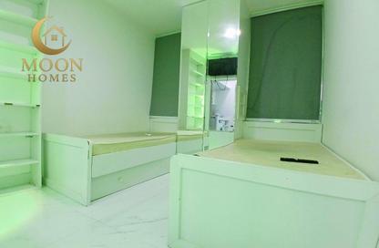 Apartment - Studio - 1 for rent in Umm Ghuwailina 4 - Umm Ghuwailina - Doha