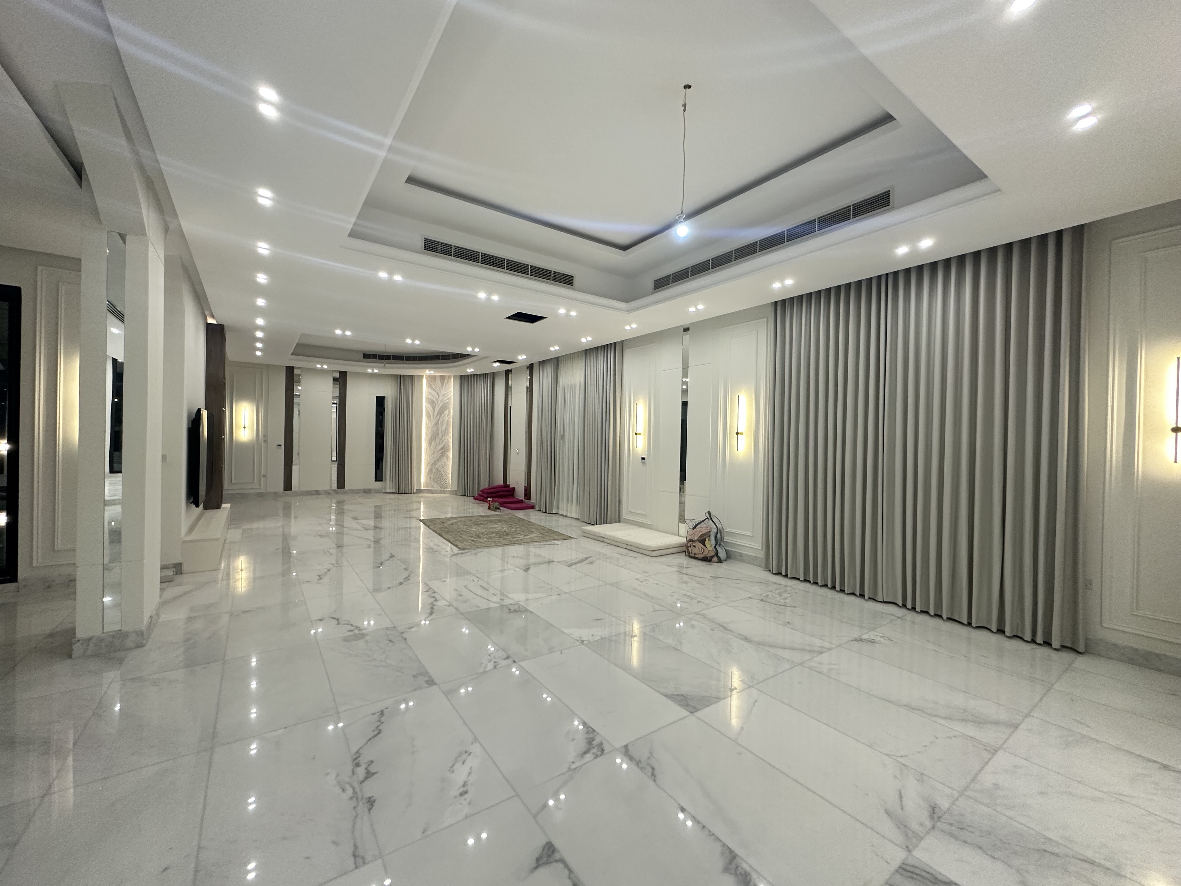 Ultra-Luxury 7BR Villa Lusail Waterfront thumbnail 7