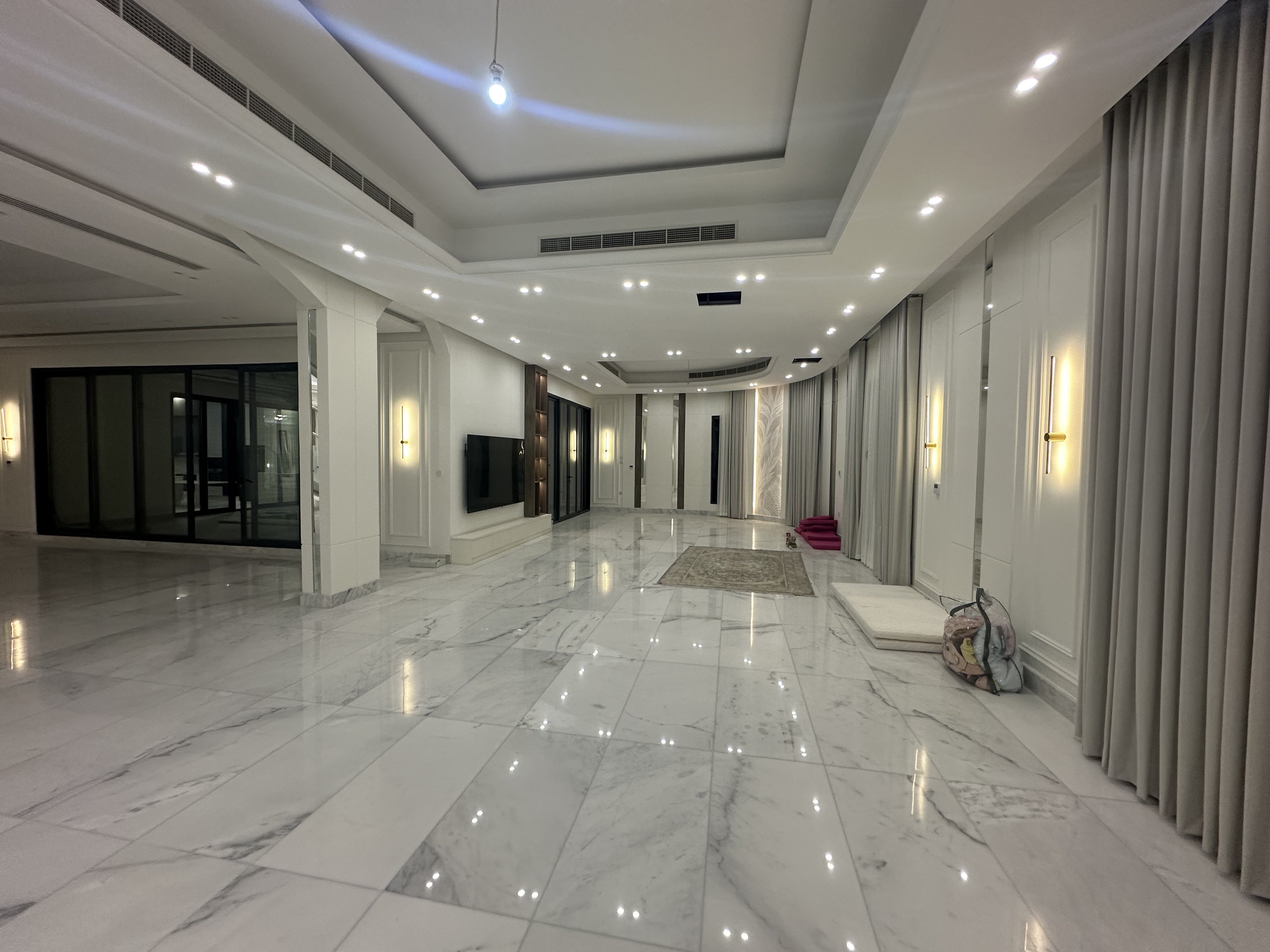 Ultra-Luxury 7BR Villa Lusail Waterfront thumbnail 8