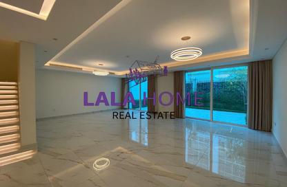 Apartment - 5 Bedrooms - 6 Bathrooms for rent in Floresta Gardens - Floresta Gardens - The Pearl Island - Doha