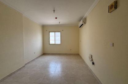 Apartment - 2 Bedrooms - 2 Bathrooms for rent in Old Airport Road - Old Airport Road - Doha Apartment - 2 Bedrooms - 2 Bathrooms for rent in Old Airport Road - Old Airport Road - Doha