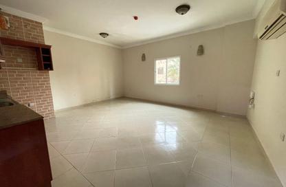 Apartment - 1 Bedroom - 1 Bathroom for rent in Al Aman Street - Umm Ghuwailina - Doha