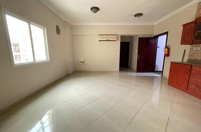 Apartment - 1 Bedroom - 1 Bathroom for rent in Al Aman Street - Umm Ghuwailina - Doha