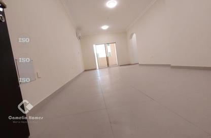 Apartment - 3 Bedrooms - 2 Bathrooms for rent in Fereej Bin Mahmoud North - Fereej Bin Mahmoud - Doha Apartment - 3 Bedrooms - 2 Bathrooms for rent in Fereej Bin Mahmoud North - Fereej Bin Mahmoud - Doha