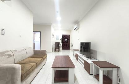 Apartment - 1 Bedroom - 1 Bathroom for rent in Umm Ghuwailina 4 - Umm Ghuwailina - Doha