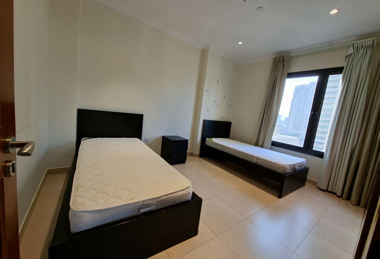 Luxury  Furnished 2 Bedroom Apartment Full Marina thumbnail 12