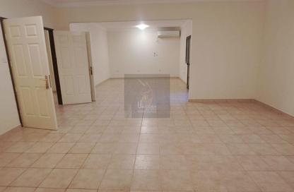 مجمع سكني - 5 غرف نوم - 3 حمامات للايجار في شارع الوعب - الوعب - الدوحة