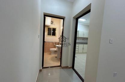 Apartment - 2 Bedrooms - 3 Bathrooms for rent in Thabit Bin Zaid Street - Al Mansoura - Doha