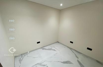 Apartment - 2 Bedrooms - 4 Bathrooms for rent in Marina District - Lusail