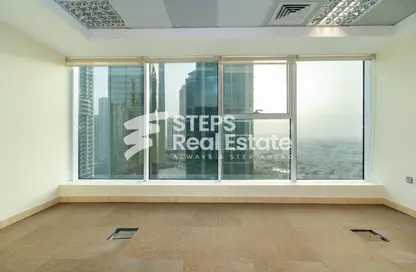 مساحات مكتبية - استوديو - 1 حمام للايجار في برج وست باي - الخليج الجنوبي - الخليج الغربي - الدوحة