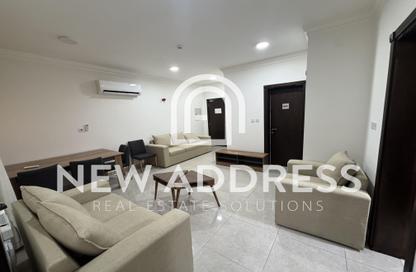 Apartment - 2 Bedrooms - 2 Bathrooms for rent in Bin Omran 35 - Fereej Bin Omran - Doha