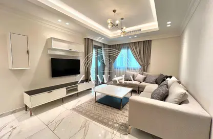 Apartment - 2 Bedrooms - 2 Bathrooms for rent in Giardino Apartments - The Pearl Island - Doha