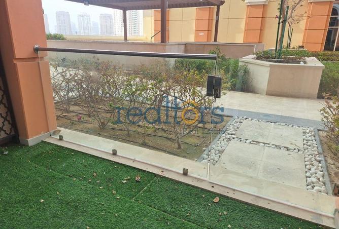 1005438 - Property Image 3