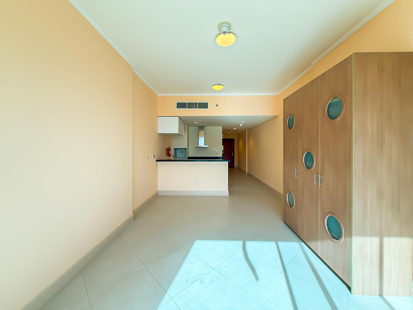 Charming Studio | All Bills Included | Scenic View - Image 2