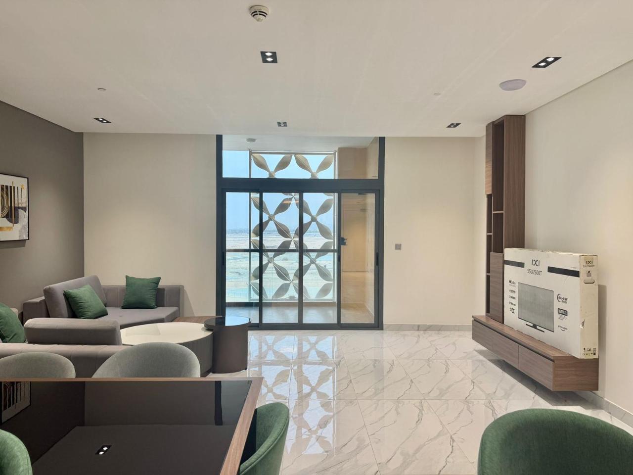 Elegant Brand New Furnished 1 BHK | Lusail thumbnail 4