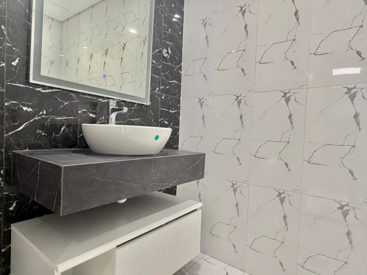 Elegant Brand New Furnished 1 BHK | Lusail thumbnail 9