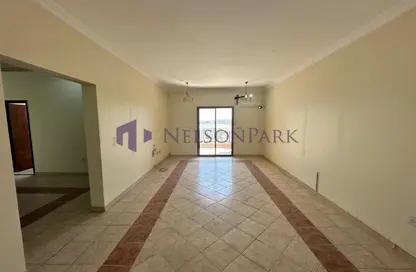 Apartment - 2 Bedrooms - 2 Bathrooms for rent in Al Ain Center - Salwa Road - Doha