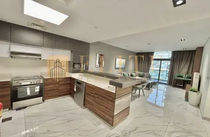 شقة - غرفة نوم - 2 حمامات للايجار في عرض البوليفارد - مدينة الياسمين - الوسيل