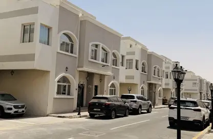 مجمع سكني - 2 غرف نوم - 2 حمامات للايجار في أم صلال على - الدوحة