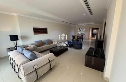 Apartment - 1 Bedroom - 2 Bathrooms for rent in East Porto Drive - Porto Arabia - The Pearl Island - Doha