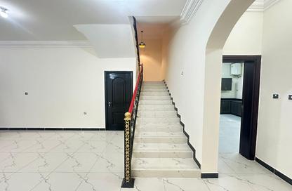 Villa - 5 Bedrooms - 6 Bathrooms for rent in Ain Khalid Gate - Ain Khaled - Doha