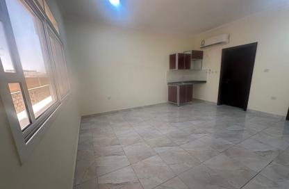 Apartment - Studio - 1 Bathroom for rent in Al Gharrafa - Al Gharrafa - Doha