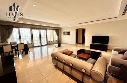 Apartment - 3 Bedrooms - 4 Bathrooms for rent in West Porto Drive - Porto Arabia - The Pearl Island - Doha Apartment - 3 Bedrooms - 4 Bathrooms for rent in West Porto Drive - Porto Arabia - The Pearl Island - Doha
