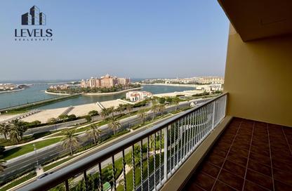 Apartment - 3 Bedrooms - 4 Bathrooms for rent in West Porto Drive - Porto Arabia - The Pearl Island - Doha