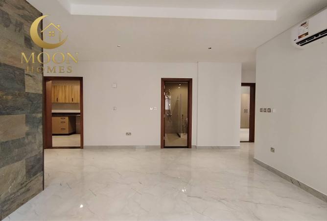 54103168 - Property Image 2