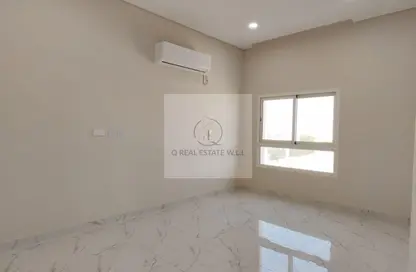 شقة - 2 غرف نوم - 2 حمامات للايجار في شارع العزيزة - العزيزية - الدوحة