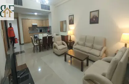 Apartment - 2 Bedrooms - 3 Bathrooms for rent in Musheireb Apartments - Musheireb - Doha