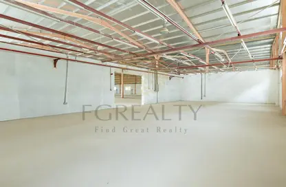Warehouse - Studio - 2 Bathrooms for rent in Industrial Area 5 - Industrial Area - Industrial Area - Doha